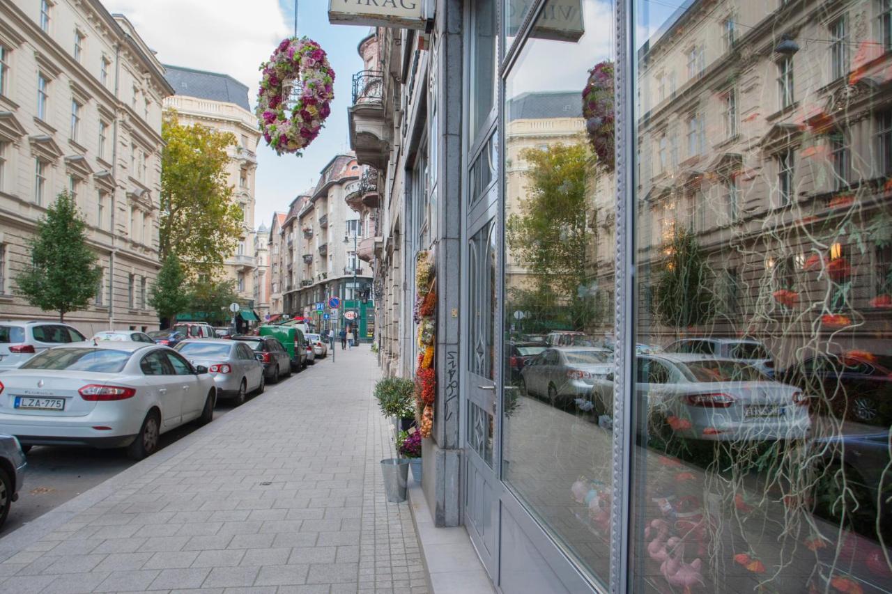 Апартаменты Anastasia 2 Bedrooms On Vaci Utca *